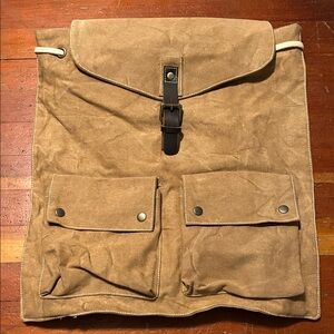 Cargo it. Canvas Roll-Top Backpack Panel with Front Pockets - Tan